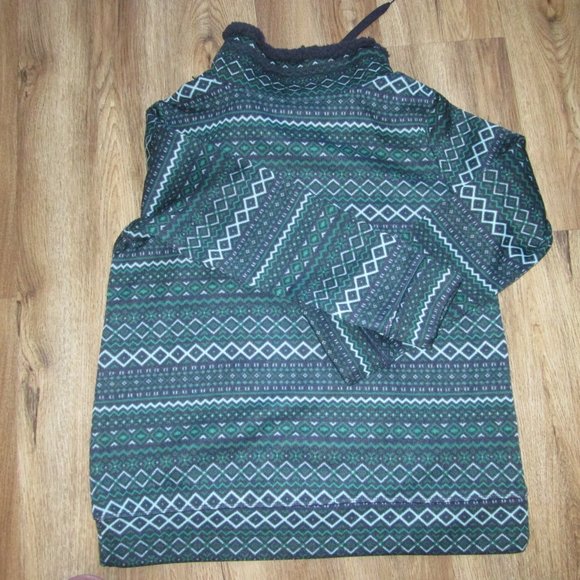 Blue and Green Pullover Sweatshirt - Picture 4 of 6
